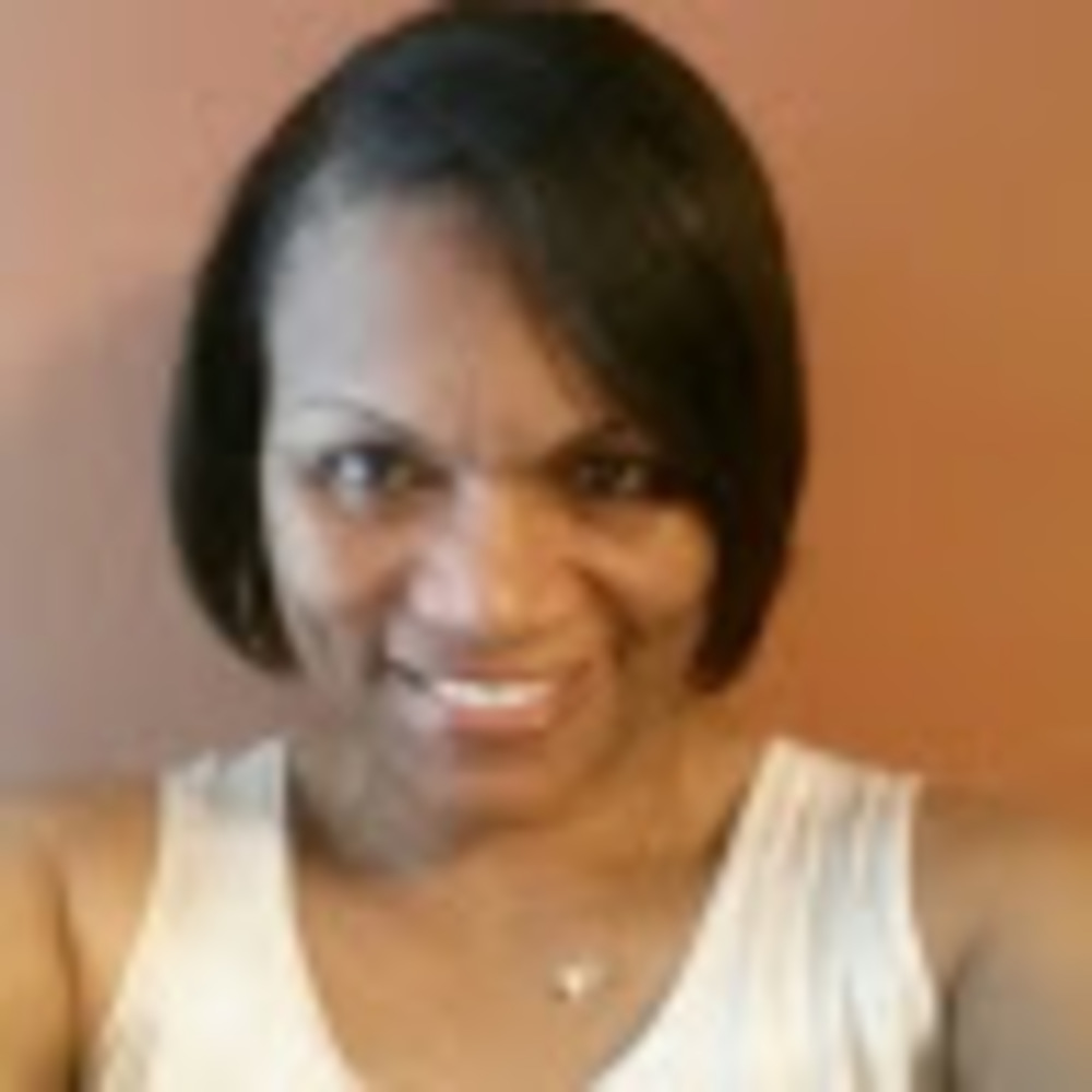 Meet your Posher, Rolanda